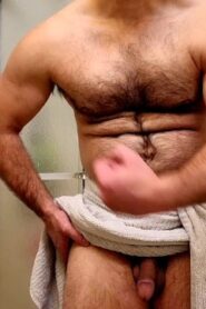 Watch – MUSCLE BEAR FLEXING IN WHITE BATH TOWEL!