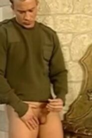 Watch – Masturbation Stud