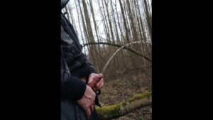 Watch – Pissing in the forest