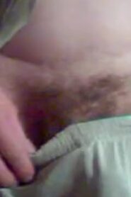 Watch – Masturbe (13) with one testicle