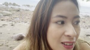 Watch – Compilation of blowjobs in public places: Japanese babe sucks on the beach and in the fitting room