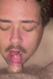 Watch – Me sucking verbal guys cock