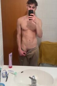 Watch – Une petite envie avant la douche 🙄