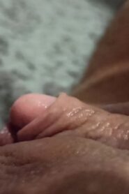 Watch – Gentle masturbation big clit-dick