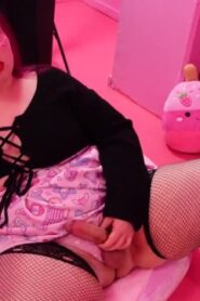 Watch – Chubby Tranny Fucks Toy and Cums