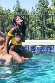 Watch – Ivy Sherwood sex at the pool