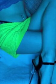 Watch – Lotion on my feet, taking off and putting on heels
